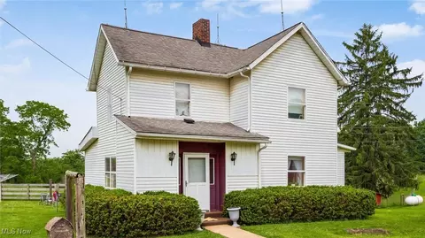 Exterior - 73117 Deck Rd, Freeport, OH 43973 photo 5 of 9