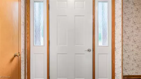 Entry Way - 73117 Deck Rd, Freeport, OH 43973 photo 1 of 6