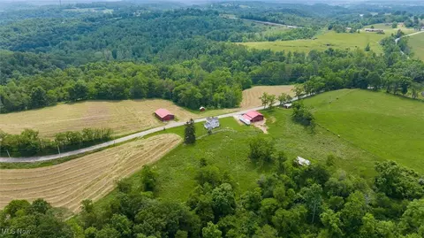 View/Area - 73117 Deck Rd, Freeport, OH 43973 photo 2 of 3