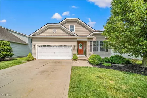 15116 Woodsong Dr, Middlefield, OH 44062