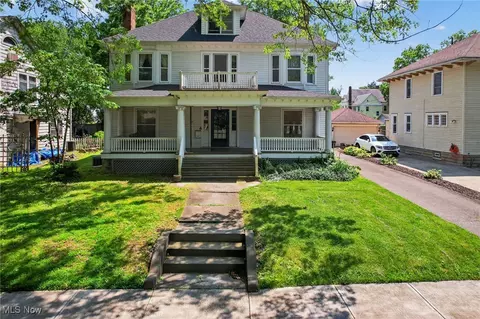 125 Columbus St, Elyria, OH 44035