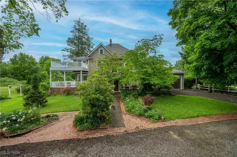 3245 Warren Meadville Rd, Cortland, OH 44410