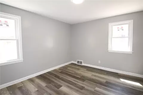 Bedroom - 230 E 242nd St, Euclid, OH 44123 photo 1 of 4