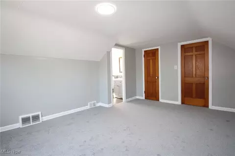 Bedroom - 230 E 242nd St, Euclid, OH 44123 photo 3 of 4