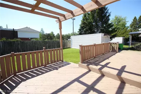 Exterior - 230 E 242nd St, Euclid, OH 44123 photo 5 of 8