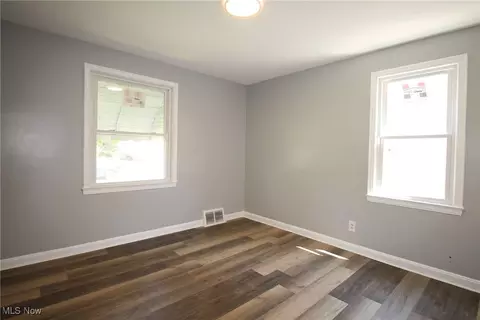 Bedroom - 230 E 242nd St, Euclid, OH 44123 photo 2 of 4