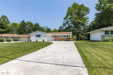 7701 Alan Pkwy, Middleburg Heights, OH 44130
