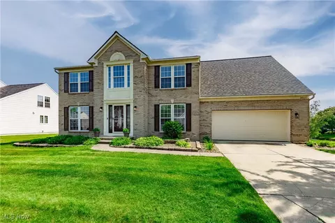 38447 Country Meadow Way, North Ridgeville, OH 44039