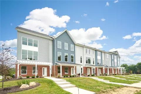606 Mull Ave #13, Akron, OH 44313
