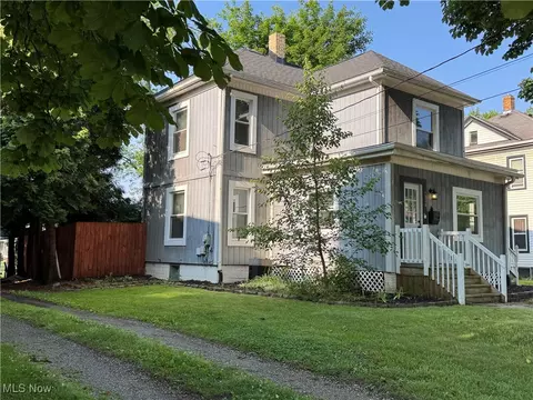 1228 W Market St, Orrville, OH 44667