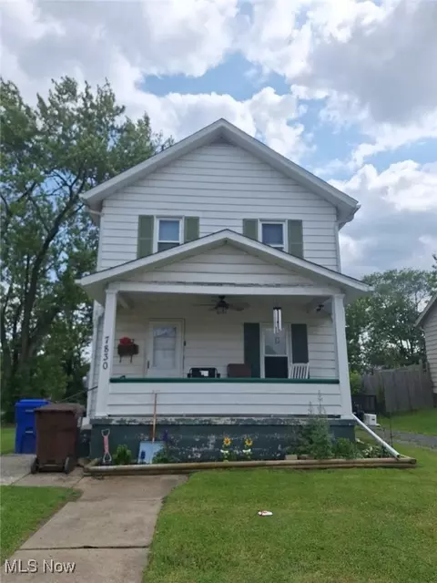 7830 3rd St, Masury, OH 44438