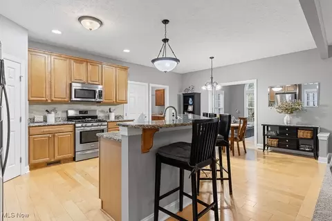 369 Eldridge, Aurora, OH 44202 photo 9