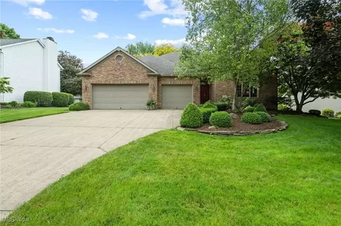 3490 Deer Trace Ave NW, Canton, OH 44708