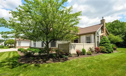 711 Crossings Cir, Tallmadge, OH 44278