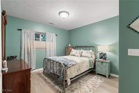 Bedroom - 398 Caleb Dr, Copley, OH 44321 photo 5 of 6