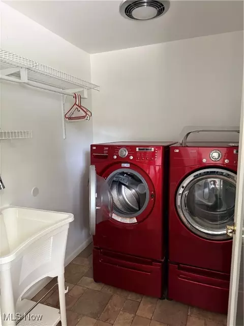 3726 Silvieus St, Ashtabula, OH 44004 photo 9