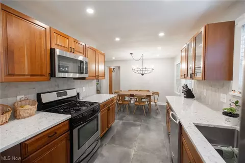 Kitchen - 320 Brookfield Ave, Boardman, OH 44512 photo 1 of 1