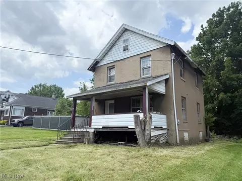 1726 Midland Ave, Youngstown, OH 44509