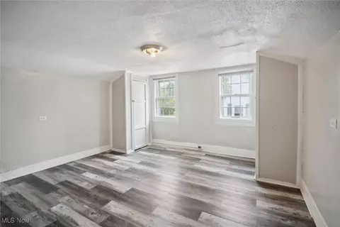 80 Egbert Rd, Bedford, OH 44146 photo 13