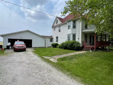 11500 Louisville St NE, Louisville, OH 44641