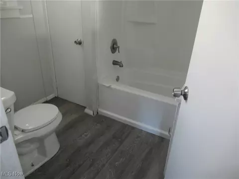 1053 Eaglewood Dr, Willoughby, OH 44094 photo 13