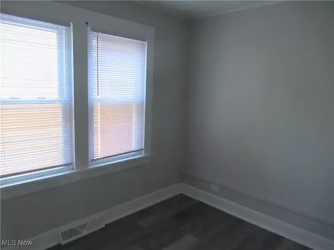 1053 Eaglewood Dr, Willoughby, OH 44094 photo 12