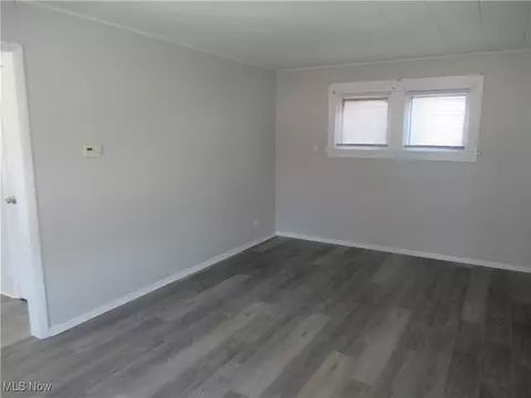 1053 Eaglewood Dr, Willoughby, OH 44094 photo 9