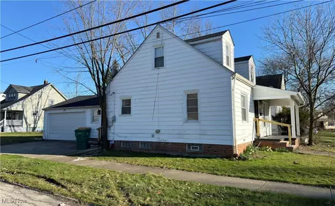 5115 Stanley Ave, Maple Heights, OH 44137 photo 2