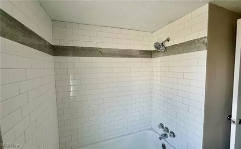 5115 Stanley Ave, Maple Heights, OH 44137 photo 7