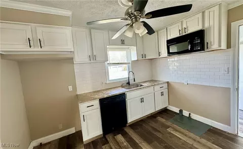 5115 Stanley Ave, Maple Heights, OH 44137 photo 5