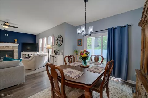 Dining - 105 W Spring Dr, Elyria, OH 44035 photo 1 of 1