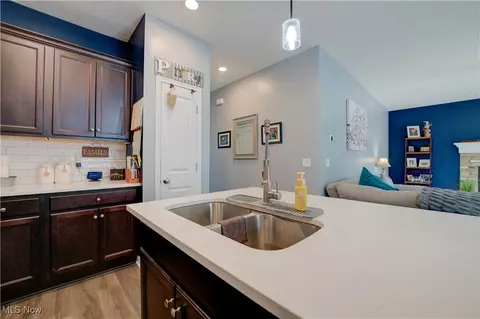 Kitchen - 105 W Spring Dr, Elyria, OH 44035 photo 4 of 4