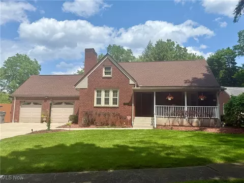 2425 Inglenook Pl, Youngstown, OH 44511