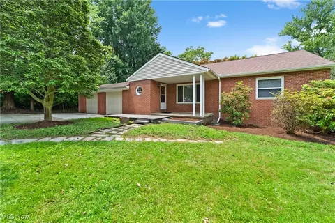 792 Miner Rd, Highland Heights, OH 44143