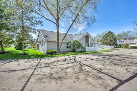 265 Devon Pond, Aurora, OH 44202 photo 2