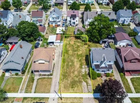 2208 Ralph Ave, Cleveland, OH 44109