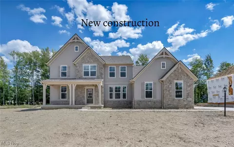 3135 Woodstone Ln, Avon, OH 44011
