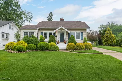 365 Glen Park Dr, Bay Village, OH 44140