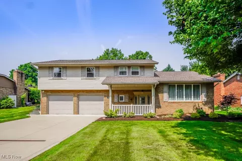 525 Marquardt Ave NE, North Canton, OH 44720