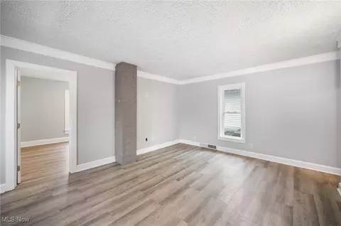 Living - 301 Pennsylvania Ave, Ashtabula, OH 44004 photo 4 of 4