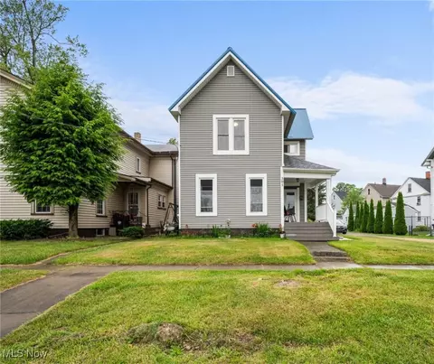 Exterior - 301 Pennsylvania Ave, Ashtabula, OH 44004 photo 1 of 7