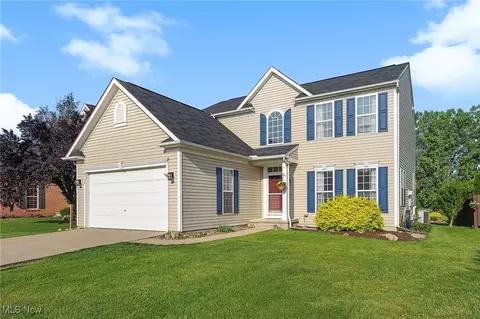 6148 W Breezeway Dr, North Ridgeville, OH 44039