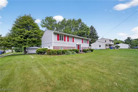 1346 Copley Meadows Dr, Copley, OH 44321