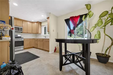 1346 Copley Meadows Dr, Copley, OH 44321 photo 5
