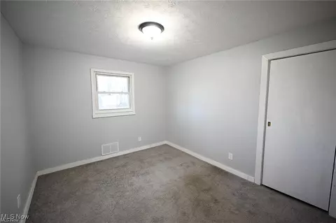 5203 Forest Ave, Maple Heights, OH 44137 photo 10