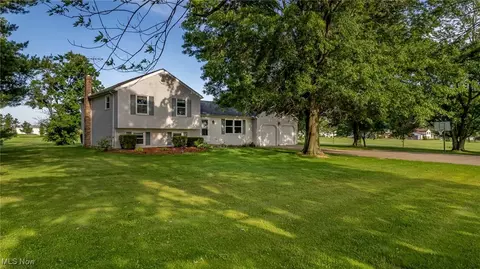 7505 N Honeytown Rd, Smithville, OH 44677