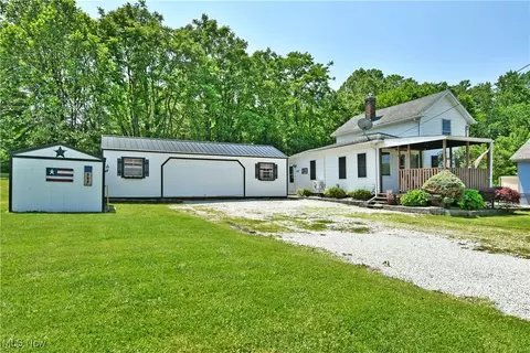 252 E Main St, Newton Falls, OH 44444