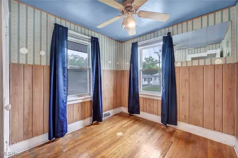654 Van Everett Ave, Akron, OH 44306 photo 17