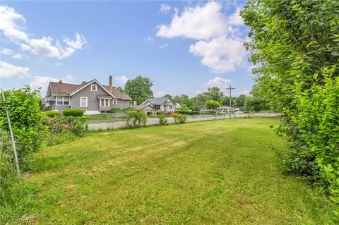 654 Van Everett Ave, Akron, OH 44306 photo 32