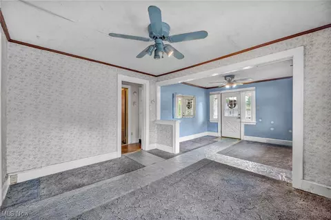 654 Van Everett Ave, Akron, OH 44306 photo 12